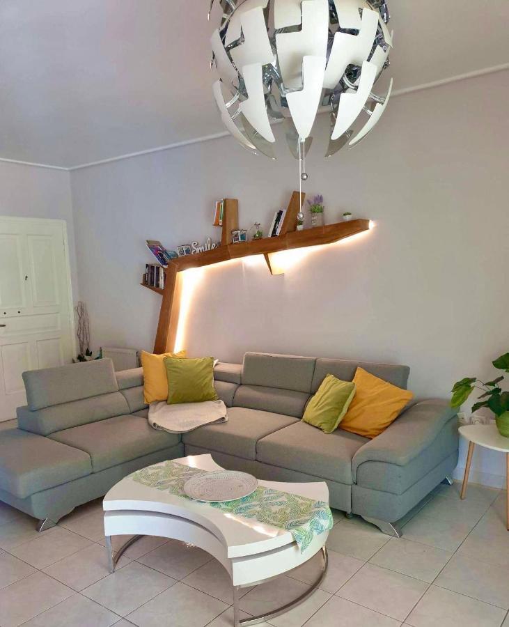Modern 2Br City Flat 10Min From The Beach Athens Ngoại thất bức ảnh