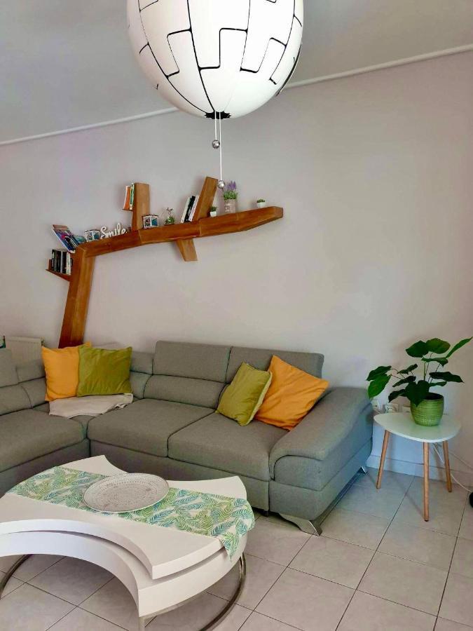 Modern 2Br City Flat 10Min From The Beach Athens Ngoại thất bức ảnh