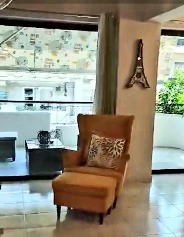 Modern 2Br City Flat 10Min From The Beach Athens Ngoại thất bức ảnh
